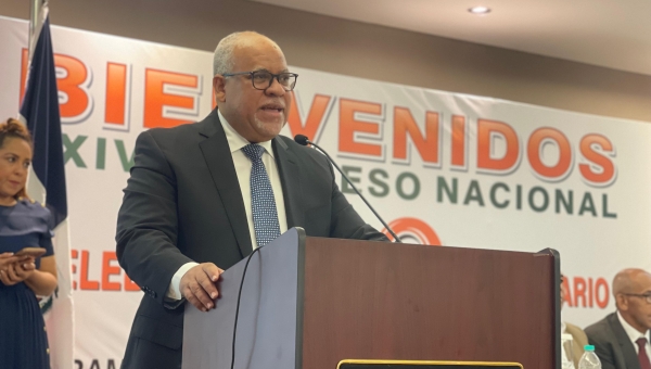 Director general Promipyme participa en 49 aniversario de Fenacoded